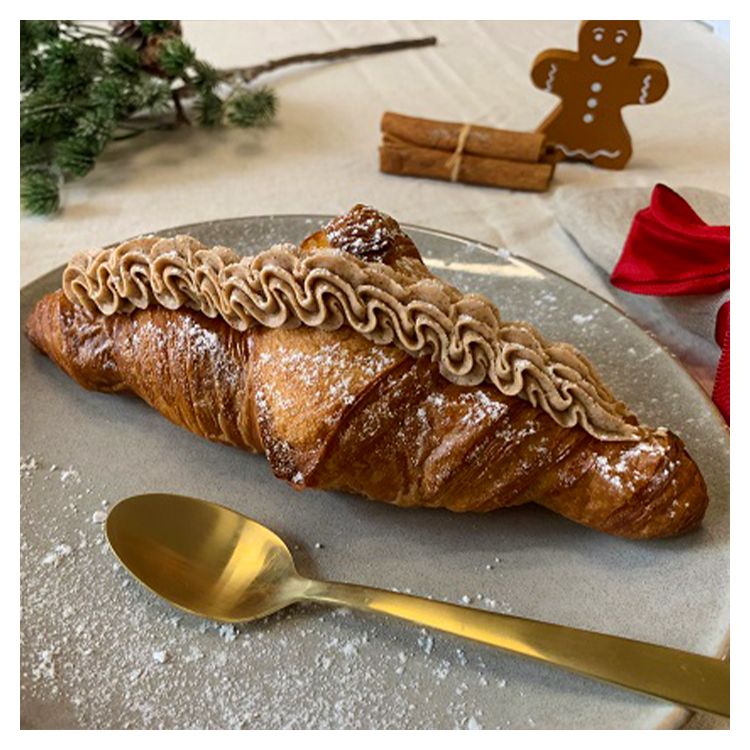 CROISSANT MED PEPPARKAKSFROSTING