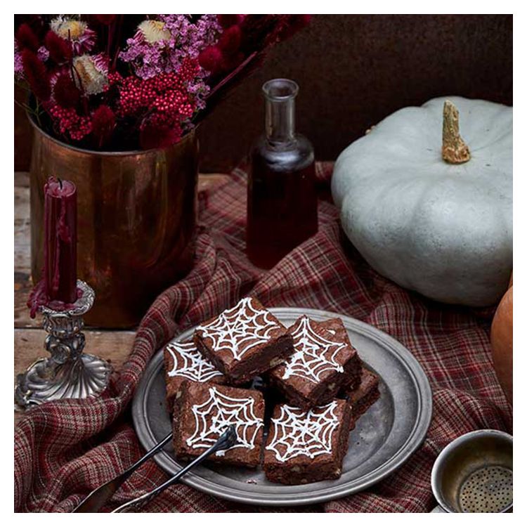 WITCHY BROWNIES