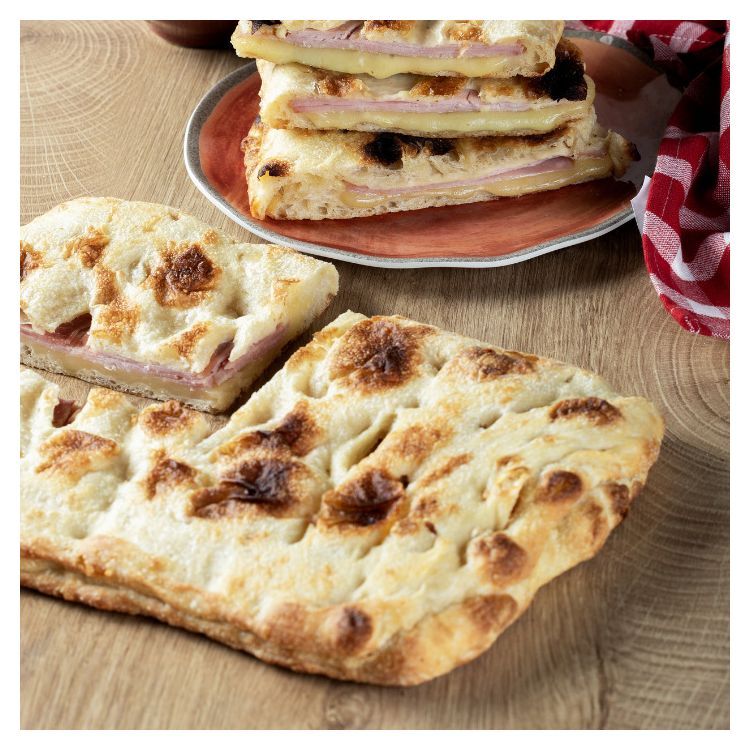 PINSA ROMANA PROSCIUTTO E MOZZARELLA