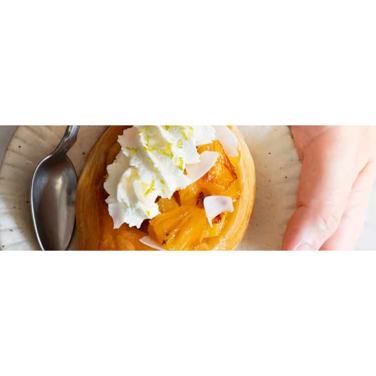 Roasted pineapple & toasted Coconut teardrop 