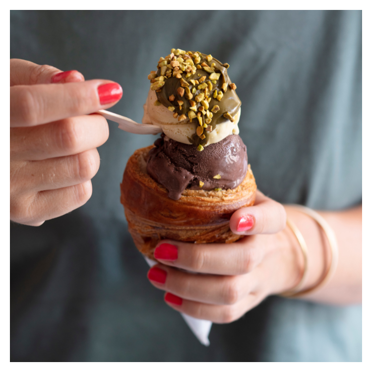 Ice cream croissant 