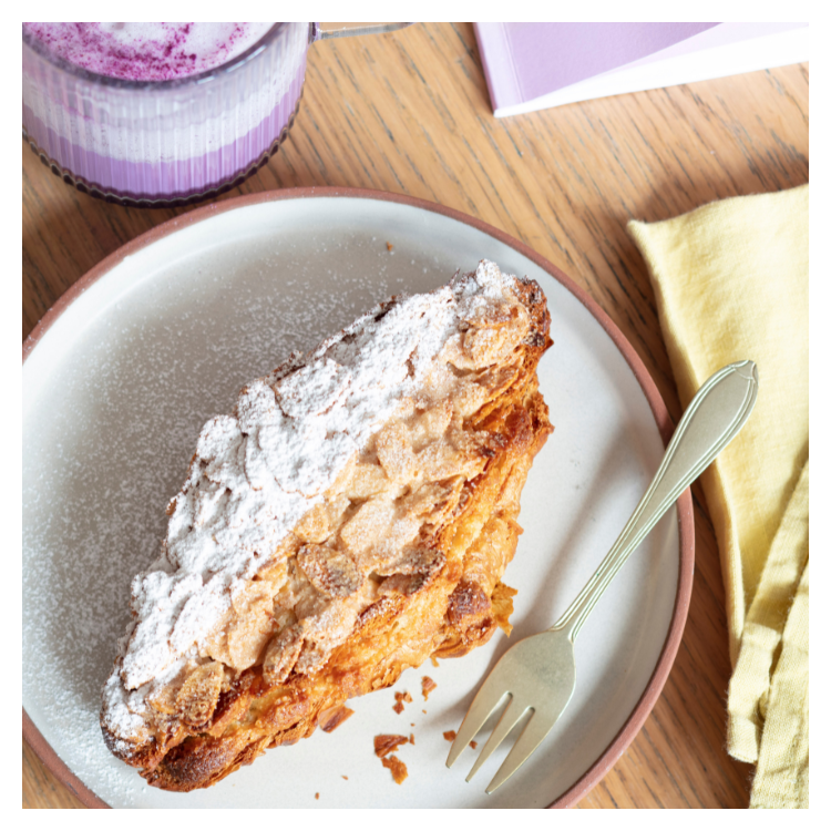 UPSIDE-DOWN ALMOND CROISSANT