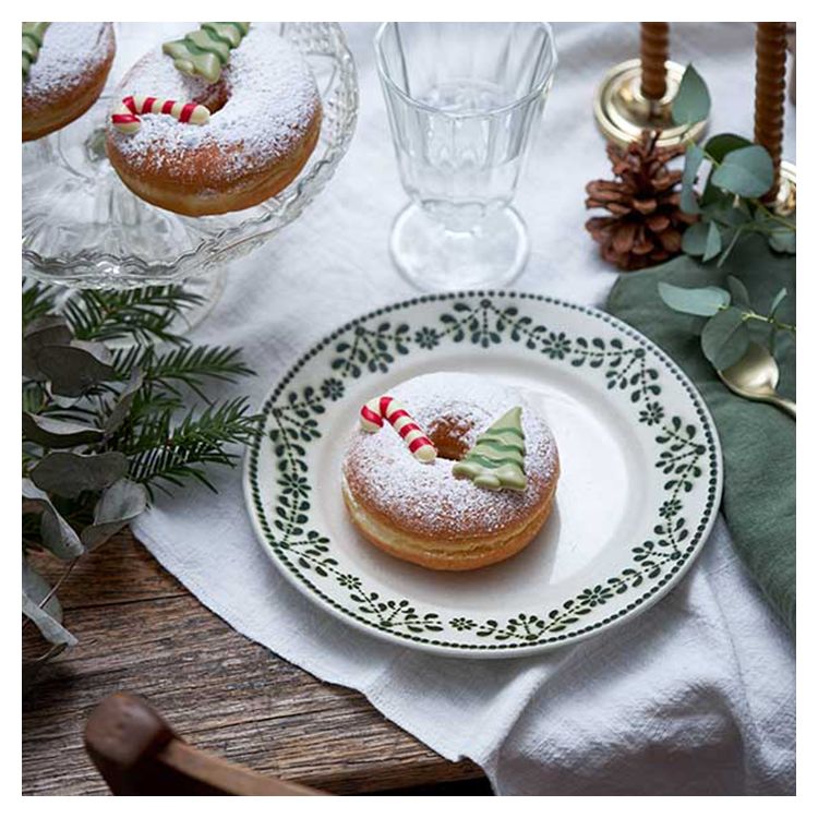 ΧΙΟΝΙΣΜΕΝΑ DONUTS