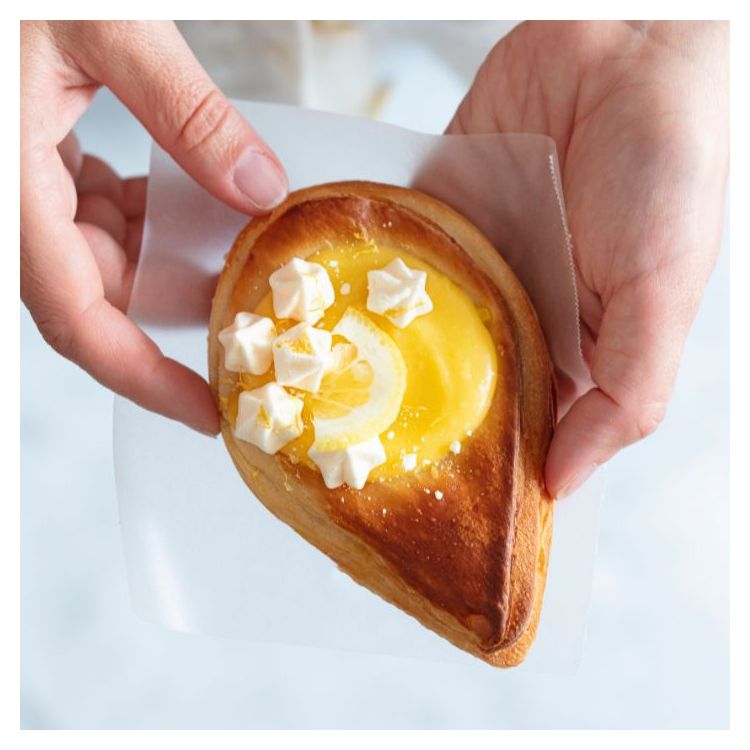 LEMON MERINGUE TEARDROP