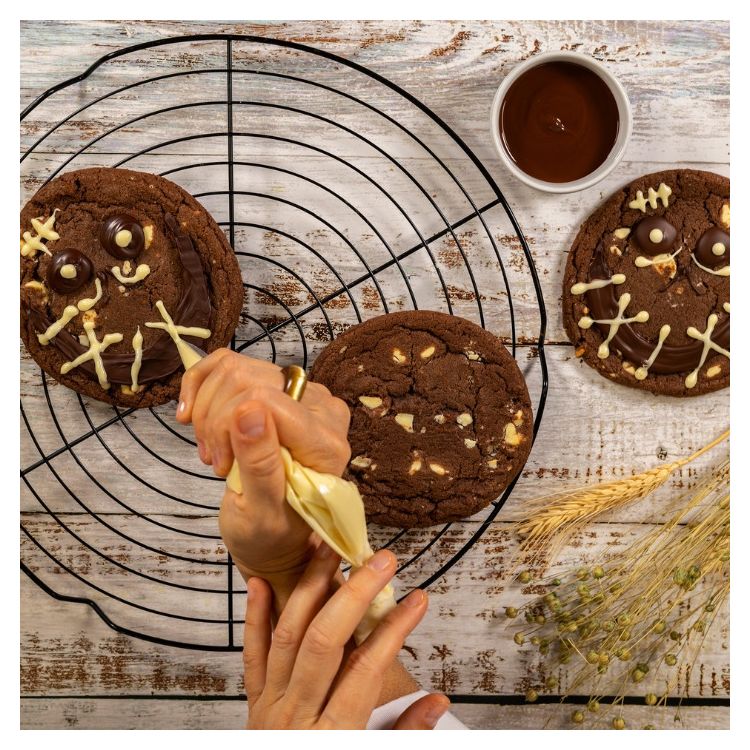 SPOOKY COOKIES