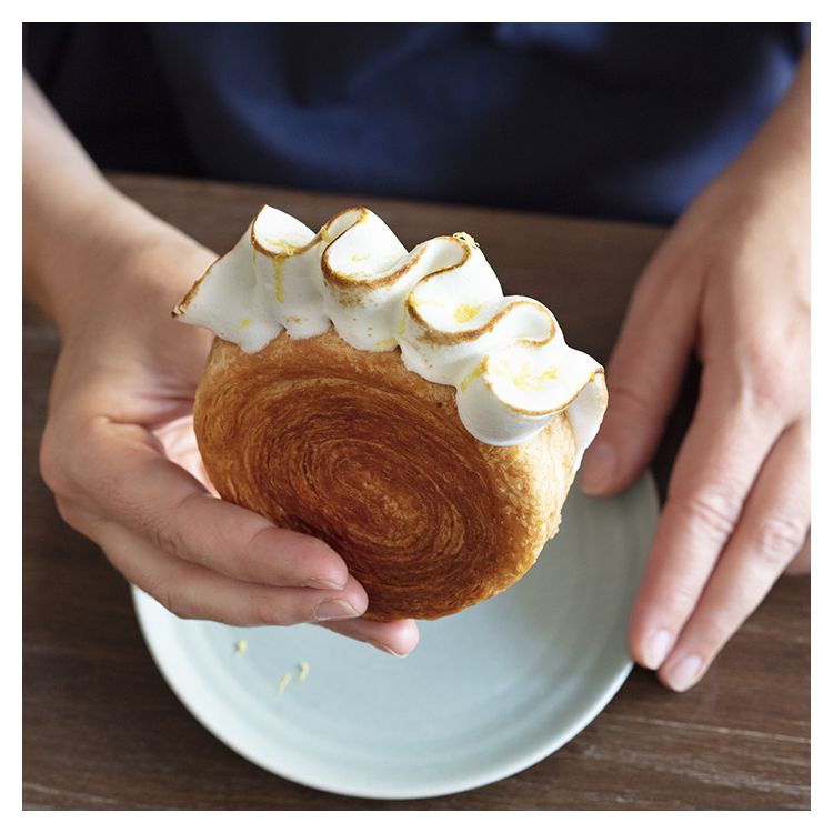 BRIOCHE FEUILLETEE NEW YORK ROLL 